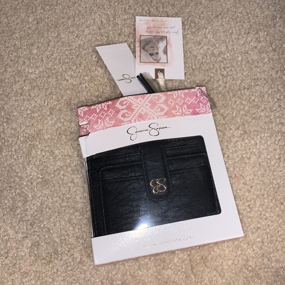 Jessica Simpson Card Wallet - Picture 9 of 9